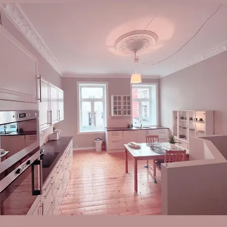 Happy Days Private In The Heart Of Bislett Homestay Oslo